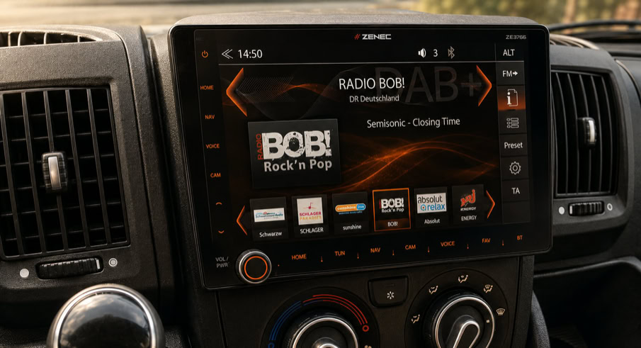 Auswahl verschiedener Radio-Nachrüstungen in Wohnmobilen und Campern – individuell integriert mit Multimedia-Systemen von ZENEC, Pioneer und Kenwood. Fachgerechter Einbau bei RMT LATKA in Meiningen.